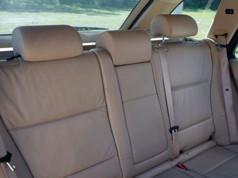 Used 2006 BMW X5 3.0i image 14