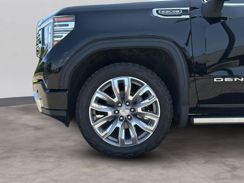 Used 2022 GMC Sierra 1500 Denali w/ Denali Reserve Package image 22
