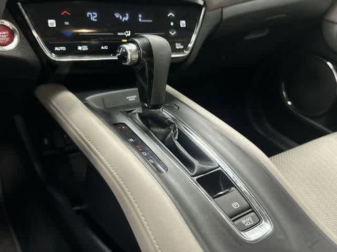 Used 2018 Honda HR-V EX image 24