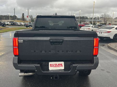 Certified 2025 Toyota Tacoma TRD Sport image 5
