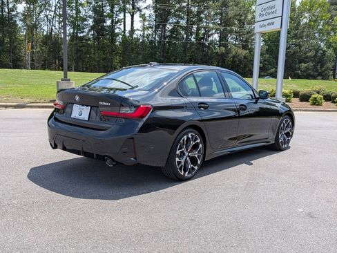 New 2026 BMW 330i Sedan w/ M Sport Package RWD image 3