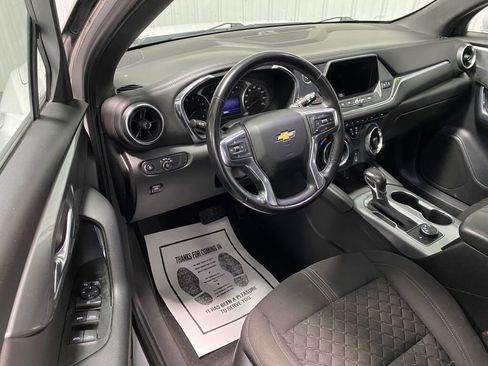 Used 2020 Chevrolet Blazer LT image 2