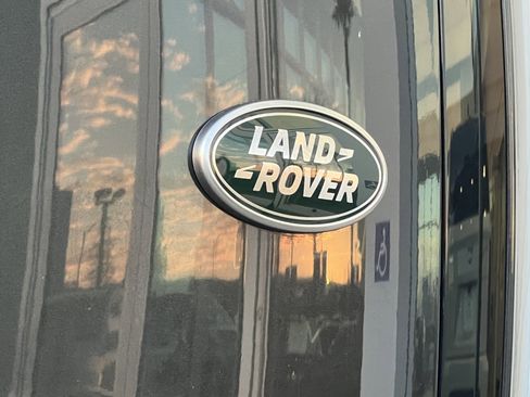 Used 2023 Land Rover Range Rover Long Wheelbase Autobiography image 50