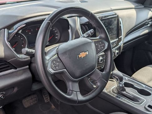Used 2023 Chevrolet Traverse LT AWD/4WD image 19