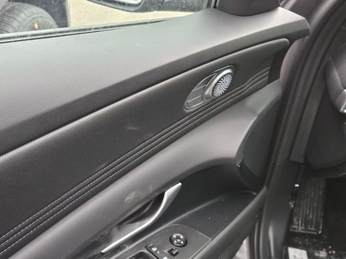 New 2026 Hyundai Elantra Limited FWD image 16