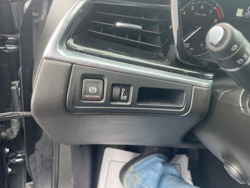 Used 2024 Cadillac XT6 Premium Luxury image 13