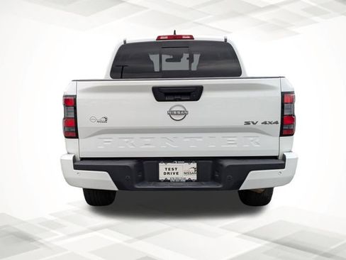 Certified 2023 Nissan Frontier SV w/ SV Convenience Package image 5