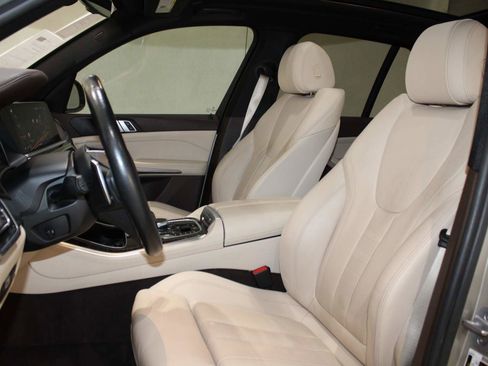 Used 2019 BMW X5 xDrive40i w/ Convenience Package image 14