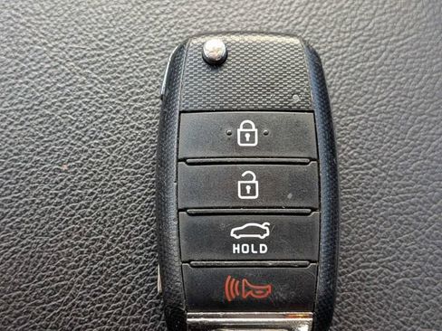 Used 2020 Kia Optima LX FWD image 25