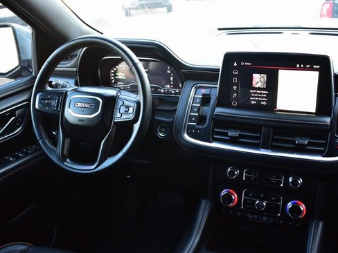 Used 2023 GMC Yukon XL AT4 w/ AT4 Premium Plus Package image 33