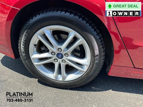 Used 2018 Ford Fusion SE w/ Fusion SE Technology Package FWD image 22