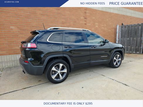 Used 2019 Jeep Cherokee Limited image 5