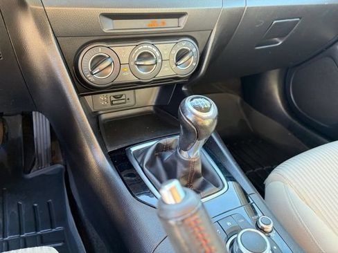 Used 2015 MAZDA MAZDA3 i Touring FWD image 31