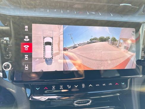 New 2026 Jeep Grand Cherokee L Limited w/ Luxury Tech Group II AWD/4WD image 35