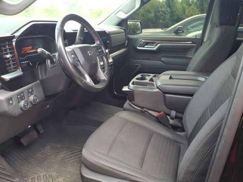 Used 2022 Chevrolet Silverado 1500 RST AWD/4WD image 5