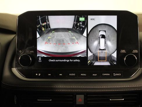 Certified 2023 Nissan Rogue Platinum w/ Platinum Premium Package FWD image 32