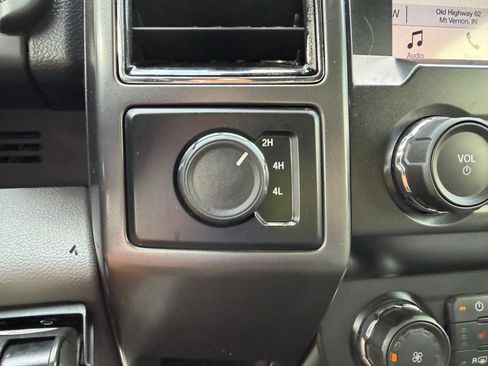 Used 2019 Ford F150 XLT w/ Equipment Group 302A Luxury AWD/4WD image 20