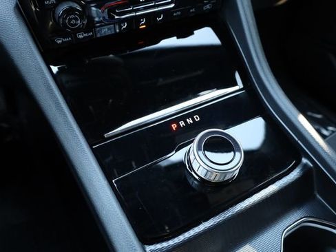 Certified 2024 Jeep Grand Cherokee L Laredo image 26