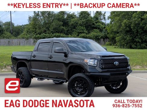 Used 2021 Toyota Tundra SR5 RWD image 1