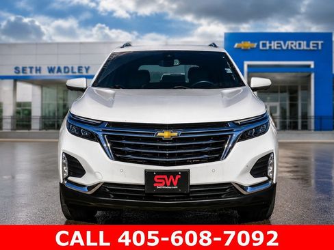 Used 2023 Chevrolet Equinox Premier AWD/4WD image 2