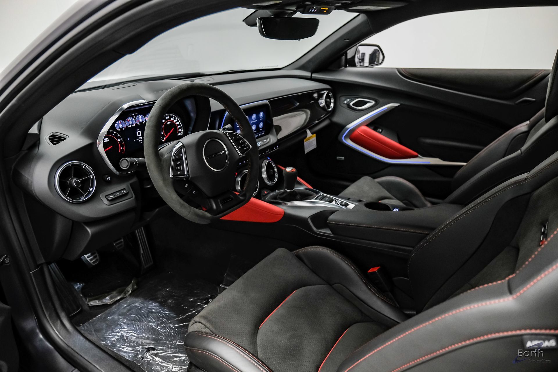 Used 2024 Chevrolet Camaro ZL1 RWD image 2
