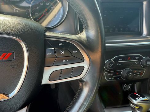Used 2021 Dodge Charger SXT w/ Leather Interior Group RWD image 19