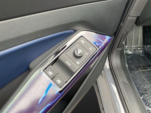 New 2025 Volkswagen ID.4 Pro S AWD/4WD image 28
