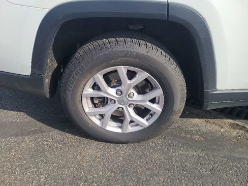 Used 2021 Jeep Grand Cherokee L Limited AWD/4WD image 8