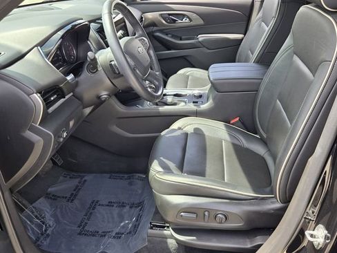 Used 2022 Chevrolet Traverse Premier w/ Redline Edition FWD image 10