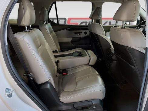 Used 2024 Honda Pilot Touring image 30