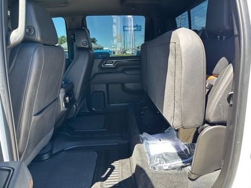 Used 2025 GMC Sierra 2500 AT4 w/ AT4 Premium Plus Package AWD/4WD image 25