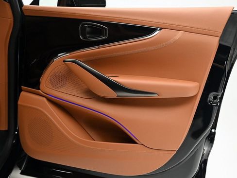 New 2026 Aston Martin DBX 707 image 27