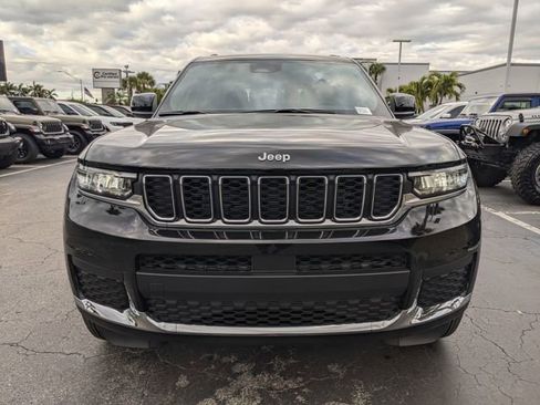 New 2025 Jeep Grand Cherokee L Laredo image 7