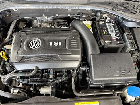 Used 2021 Volkswagen GTI S FWD image 38