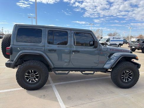 Used 2024 Jeep Wrangler Unlimited Rubicon image 7