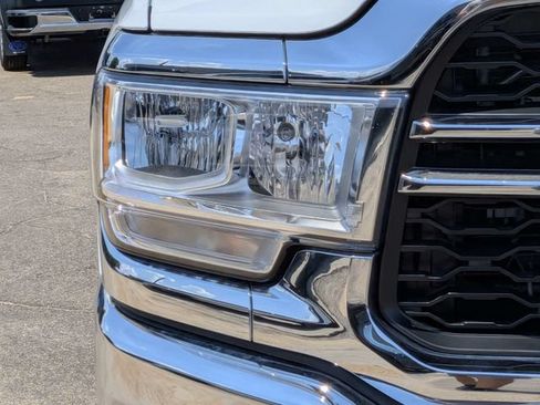 Used 2024 RAM 2500 Tradesman w/ Chrome Appearance Group AWD/4WD image 10