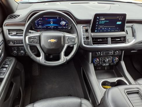 Used 2024 Chevrolet Tahoe LT AWD/4WD image 3