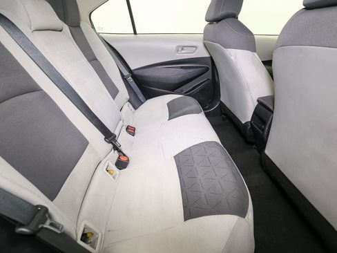 Used 2022 Toyota Corolla LE image 20