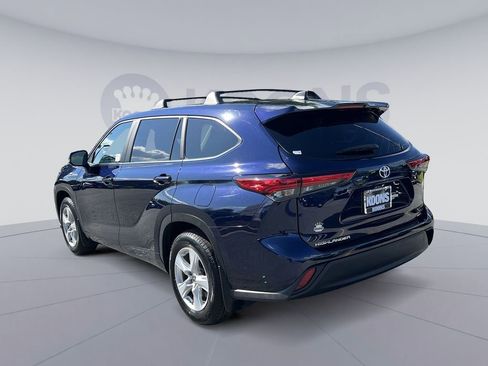 Used 2023 Toyota Highlander L AWD/4WD image 4
