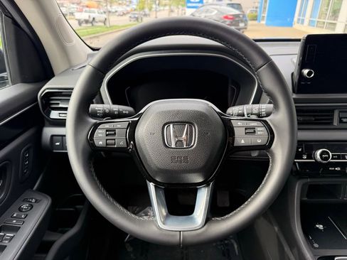 Used 2025 Honda Pilot EX-L image 19