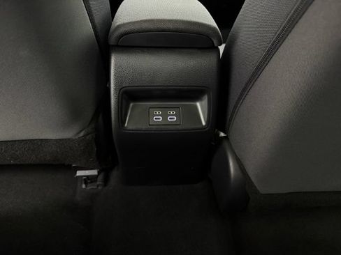 Used 2025 Toyota Corolla LE FWD image 32