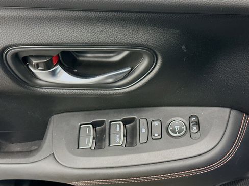 Used 2024 Honda HR-V Sport image 15