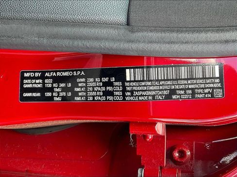 Used 2022 Alfa Romeo Stelvio Ti AWD/4WD image 19