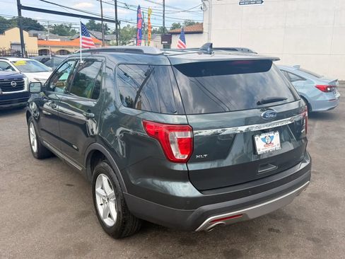 Used 2016 Ford Explorer XLT AWD/4WD image 5