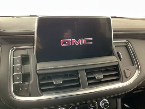 Used 2023 GMC Yukon XL SLT w/ Max Trailering Package AWD/4WD image 14