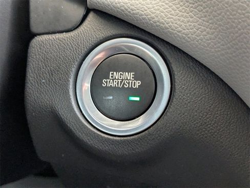 Certified 2023 Chevrolet Equinox LS w/ Driver Confidence II Package image 23