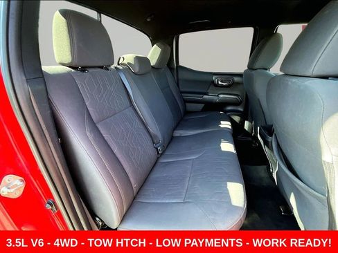 Used 2019 Toyota Tacoma TRD Off-Road w/ Technology Package AWD/4WD image 24