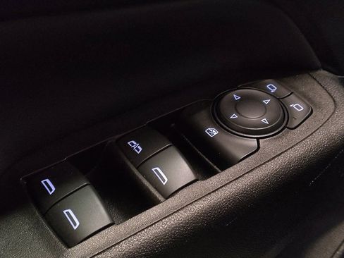 Used 2023 Chevrolet Equinox LT w/ LPO, Floor Liner Package image 27