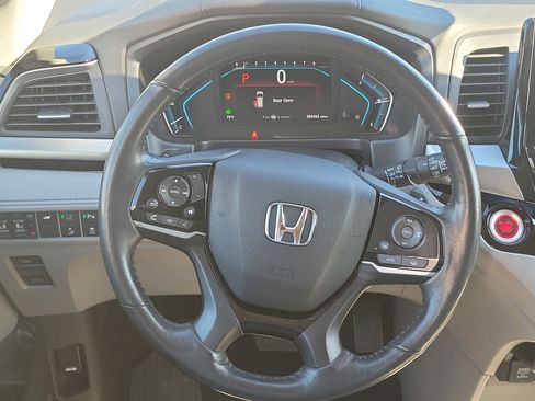 Used 2019 Honda Odyssey Elite image 16