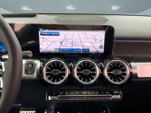 New 2025 Mercedes-Benz GLB 35 AMG 4MATIC image 10